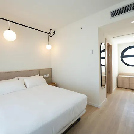 Hotel Rh Arena - 4*